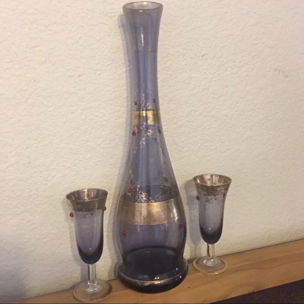 Antique 1920s Italian decanter and glass set